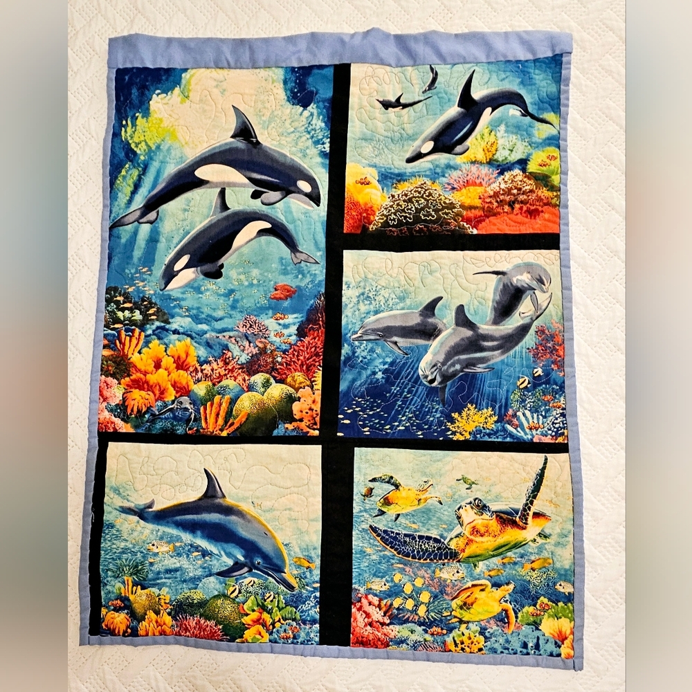 Ocean Hanging Wall Tapestry Blue Quilt Dolphin Turtle Orca 27x36 - Picture 1 of 5